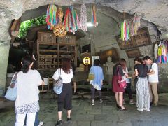 銭洗弁財天宇賀福神社