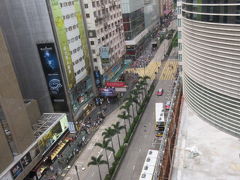 ◆シェラトン香港◆

ラウンジから見下ろしたネイザンロード