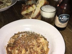 味付けがやや濃いめですが、店員さんも親切です。
メニューになぜかピザが無かったです。