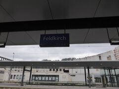 さらに列車に乗り換え、フェルドキルヒ駅に着きました。ここまで２時間２０分です。
財布の中身をスイスフランに入替え、ここから、スイスハーフフェアカードに活躍してもらいます。