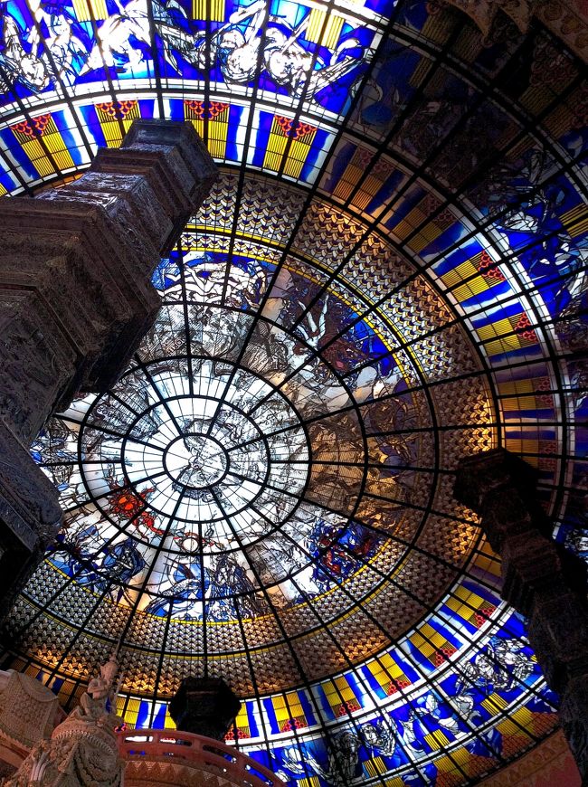 天井画が間近です。