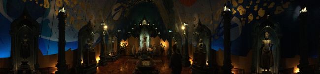 最上階の祭壇です。