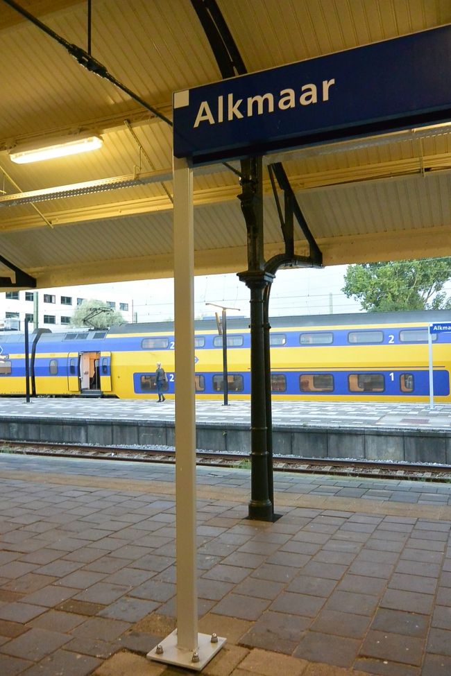 8:15 Alkmaar（アルクマール）駅に到着。