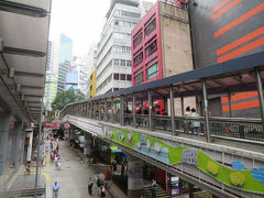 そしてここへやってきました。
ヒルサイドエスカレーター。

ま、いろんな方の旅行記やブログなどで微妙な反応はたくさん見ていましたが、
百聞は一見に如かず、自分の目で見ないとね！