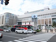 札幌駅前に到着し、バスを下車しました。
まずは駅構内のコインロッカーに荷物を預けてから、昼食へ向かいます。