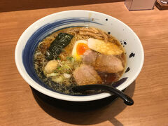 今日の夕食はラーメン
麺処直久で夕食にしました