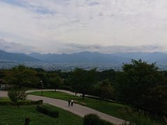 13:35 笛吹川フルーツ公園

広くて快適な笛吹川フルーツ公園へ。