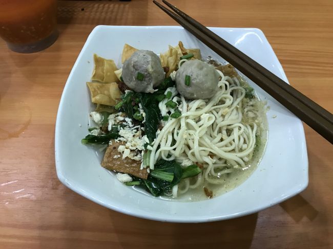 リサーチなしでふらっと入ったんだけど、<br />めっちゃ旨かった！これで150円くらい！<br />コスパ最強でしょ。スープまで完食。<br />