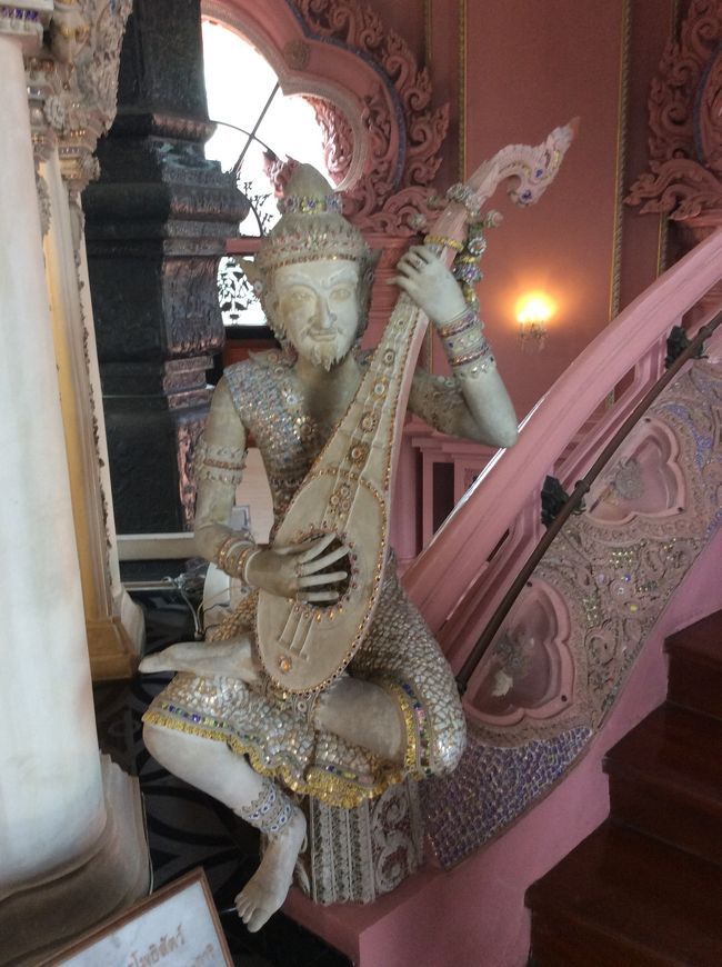 階段の飾りです。