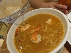 ビーチンシュリンプのスパゲティ入り。
ずっと気になっていたんですが、これ、美味い！
スープもエビもスパゲティも美味い！