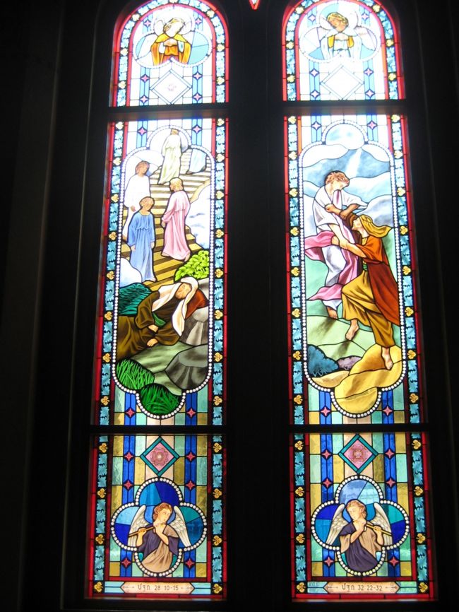 ステンドグラスです。