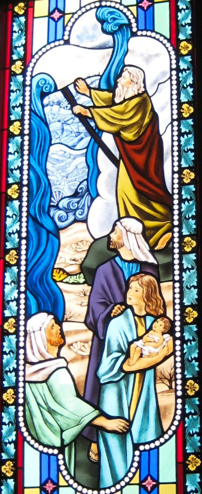 エジプトで過酷な労働に束縛されていたイスラエルの先祖は、モーセに率いられてエジプト脱出を敢行した。エジプトを脱出する際に行く手を紅海に阻まれたが、モーセは海を割ってシナイ半島に渡った。