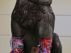 10：30　御霊神社/足止めの狛犬

塔跡のとなり。
狛犬の足に紐を結わい願掛けするのだとか。