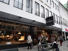 目的地に到着！

どのような店内でしょうか・・・どきどき。