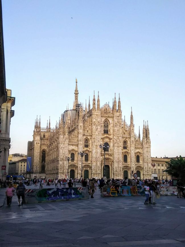 さぁ、この後、空港に向かい、夜の便でケルンに帰ります。<br />美しいドゥオーモの見納めです。