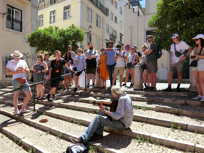 ツアー客相手の即興のファド。