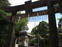 泊まったホテルの近くに久留米宗社日吉神社がありました。
到着した日はすでに社務所が閉まっている時間だったので、翌日チェックアウト後に一番にお参りをしました。