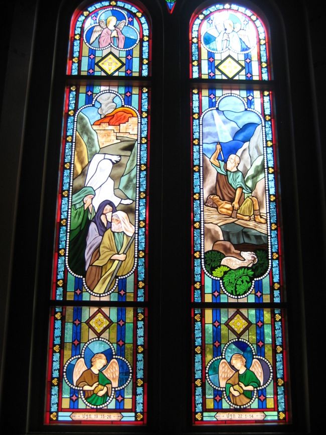 ステンドグラスです。