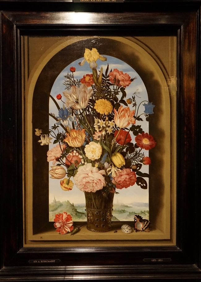 アンプロシウス・ボシャールト「窓辺の花瓶」1618年頃<br />オランダ絵画黄金時代の画家。花を描いた静物画で知られています。同名の息子も画家。