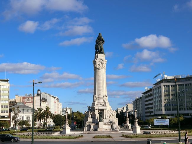 大震災後の復興やポルトガルの近代化に力を注いだ政治家。