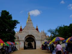 アーナンダ寺院に到着。