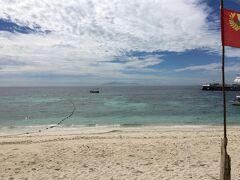 パヤ島来ました！！
何にもありません！！
海がめっちゃきれいです！！