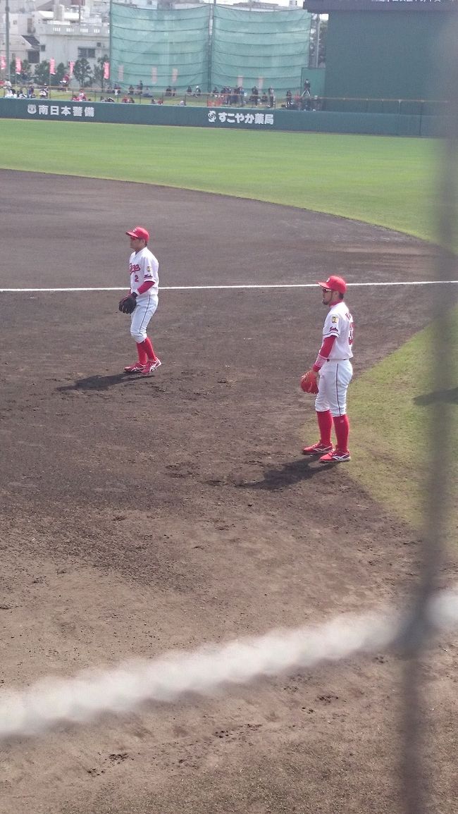 田中と菊地。<br />新井さんは沖縄キャンプは参加してなかった。<br />残念…