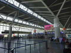 ワルシャワ・フレデリック・ショパン空港。

ショパンの名前がついた空港とても素敵（≧∀≦）
出発の約2時間前に到着。