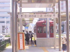 路面電車で高知駅まで戻りました
初乗り190円は高いです