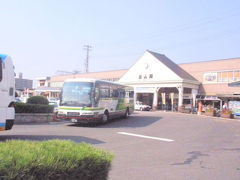 松山駅です
今日はしおかぜ号で宇多津まで移動します。