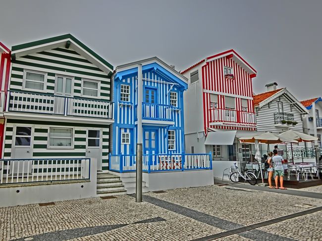 あいにくの曇り空なのでインスタ映えない(笑)<br /><br />ここからポルトへバスで１時間ほど移動。