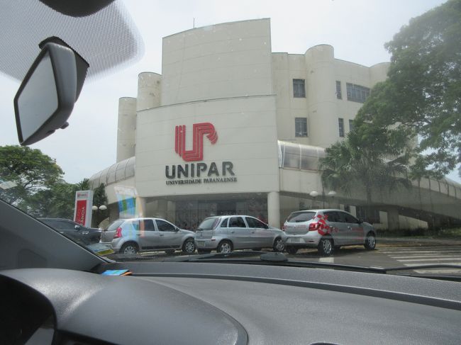 ウムアラマの私立大学＠ウニパー<br />　医学部まで有る本格派で、日本からの留学生も居てる<br /><br />