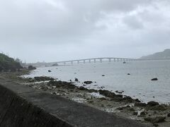 二日目は浜比嘉島へ。
本来なら海水浴の予定でしたが、台風大接近。
ビーチを眺めるだけになりました。
