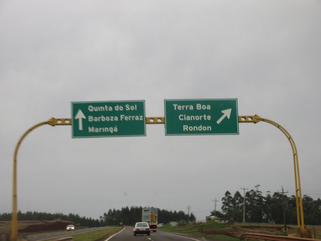 マリンガーは真っ直ぐ<br />　シアノルチとホンドンは右へ<br /><br />