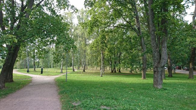 そのあとは、一旦ホテルに戻り、休憩したあと、シベリウス公園へ。
