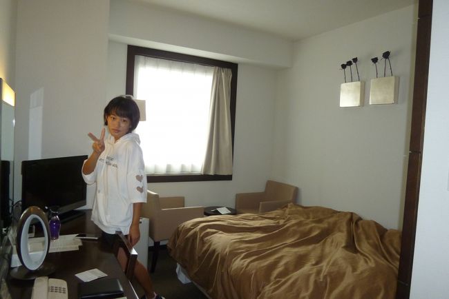 定刻に飛んでもリムジンバスには間に合わないと思い、羽田で1泊しました。<br />日本のホテルは高いけど至れり尽くせりですね。<br /><br />今日から受験勉強頑張ってね(笑)<br /><br />娘は相当ソウルが気に入ったらしく行きたい行きたいとうるさいです。