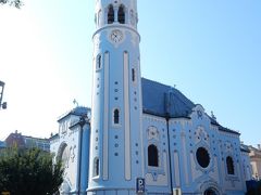 ブラチスラバに来ることを決めたのは、前日のブダベスト観光の途中でした。

その大きな理由は、この「青の教会」を見たかったからです。