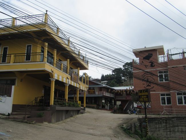 この辺りが村の中心部か。