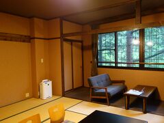 今日の会津若松観光は酒蔵を巡っただけで、あとはもう宿にチェックインしました。
今日のお宿は、東山温泉「新滝」。
宿の記録はまた別の旅行記で。