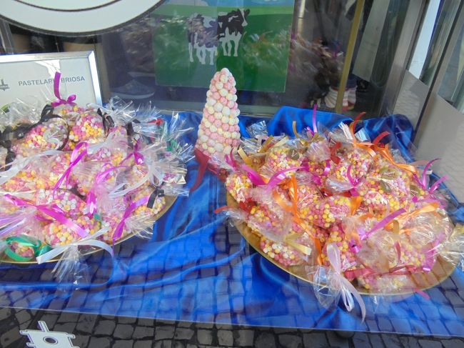 ポルトガルから日本へ渡ってきた「コンフェイト」（金平糖）もちろん買いました。