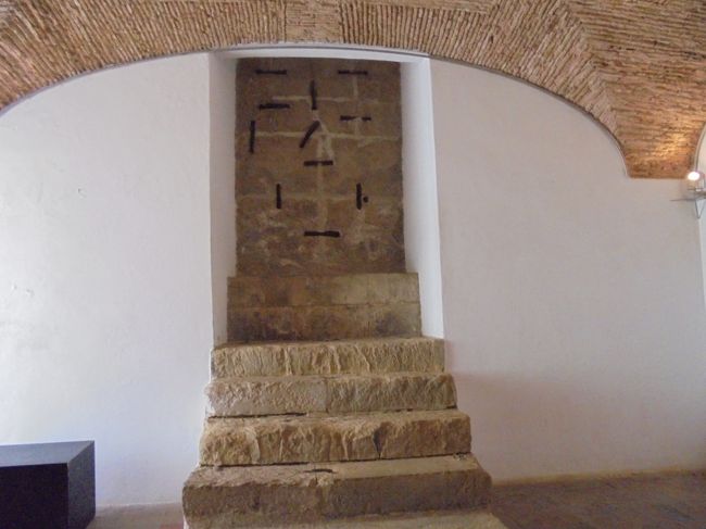 コインブラ大学の地下牢の扉。