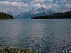 次に向かったのは、カナディアンロッキー最大の氷河湖マリーン湖