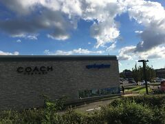 このアウトレットは店舗数が少ないです。
滞在時間のほとんどをCOACHで費やし、バッグを１つお買い上げ。