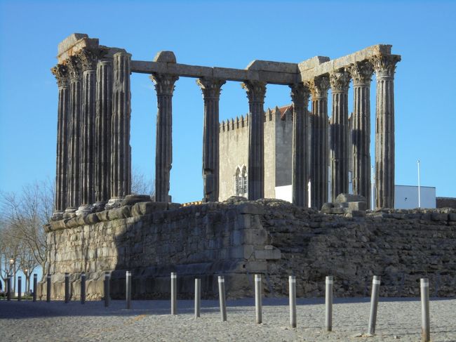 ディアナ神殿跡。