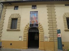 "市立美術館(Museo Civico)"に到着。ここをとても楽しみにしていた♪
内部にはピエロ・デッラ・フランチェスカの作品が数点、また地元の画家の絵などが展示されている。

Museo Civico di Sansepolcro
TEL：+39 0575 732218
Via Niccolo' Aggiunti, 65, 52037 Sansepolcro
開場時間や入場料はコチラ↓↓↓
http://www.museocivicosansepolcro.it/it/informazioni/apertura-e-biglietti