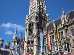 Neues Rathaus（新市庁舎）

迫力に圧倒されます。ドイツ最大の仕掛け時計グロッケンシュピールでも有名です。