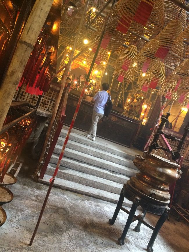 うずまきの線香は大塔香(ダーイタップヒョン)というみたい。<br />たくさん吊るされてる光景は圧巻。<br /><br />大きさによって様々みたいだけど、2週間燃え続け燃え切ったときに願いが叶うんだって。