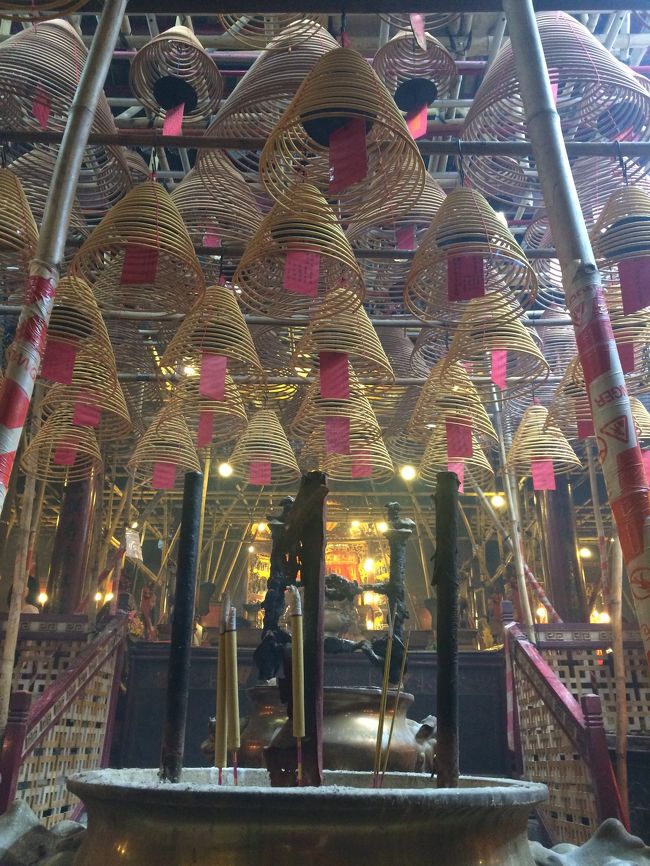 下から見上げた図