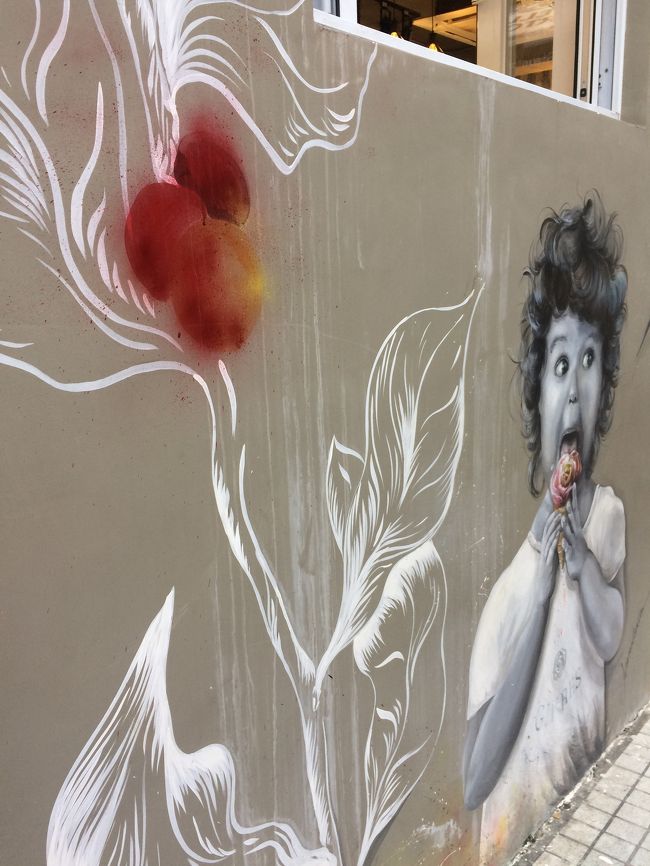 アイス屋さんの壁