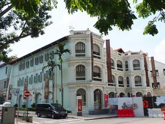 シンガポールで1番行きたかった場所…The Peranakan Museumが見えてきた！